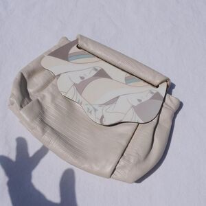 1980’s Patricia Smith Moon tan‎ leather clutch/shoulder bag